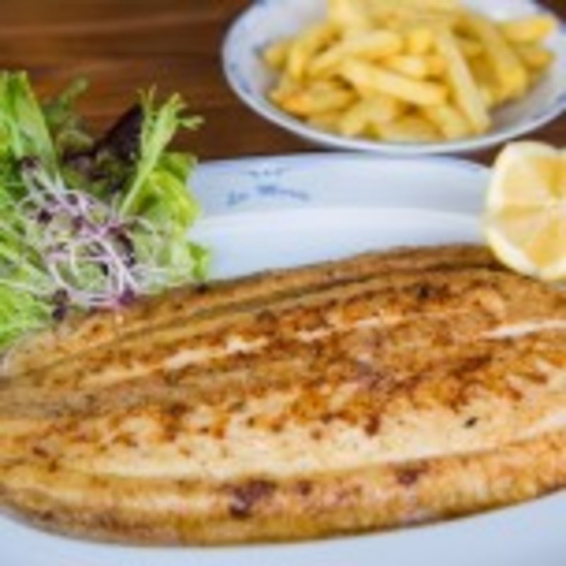 ヒラメのムニエル　フリット付き(restaurant La Marée)