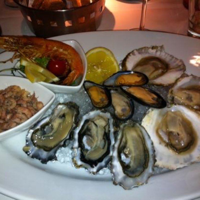 ムール貝と魚介類の盛り合わせ(restaurant Auberge des Moules)