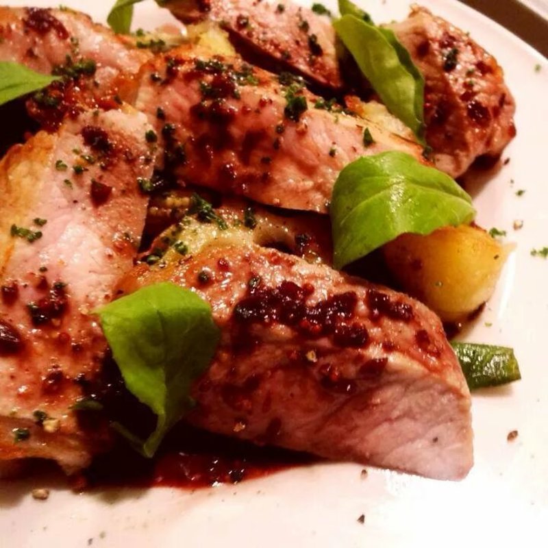 豚ロース肉と野菜のロースト(torimo)