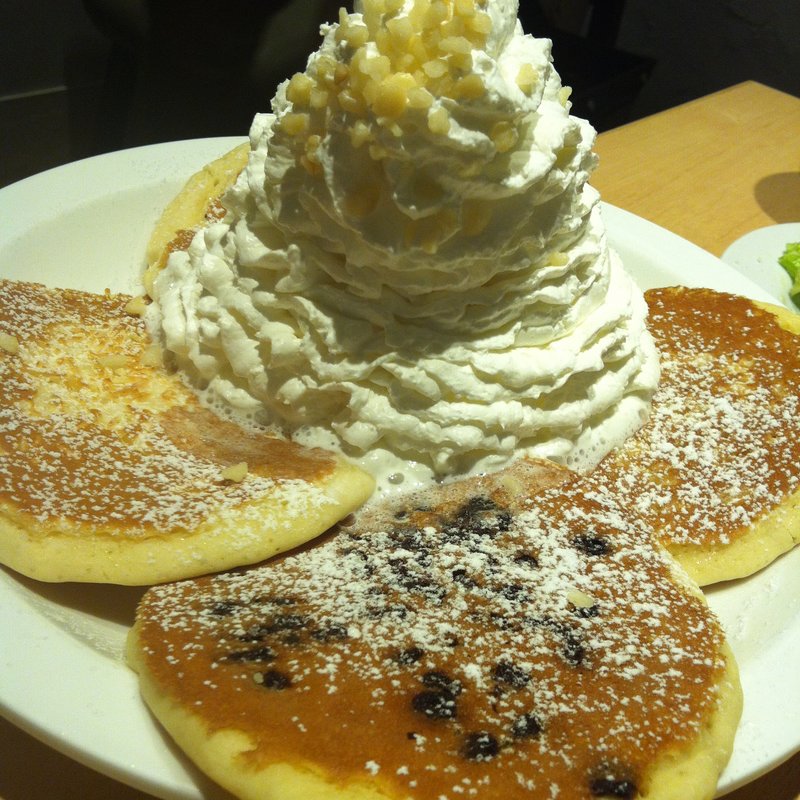 ブルーベリーホイップクリームとマカデミアナッツ(Eggs 'n Things 原宿店)