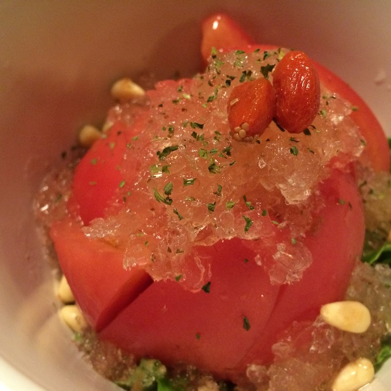 完熟トマトのサラダ冷製仕立て(ろくもんや)