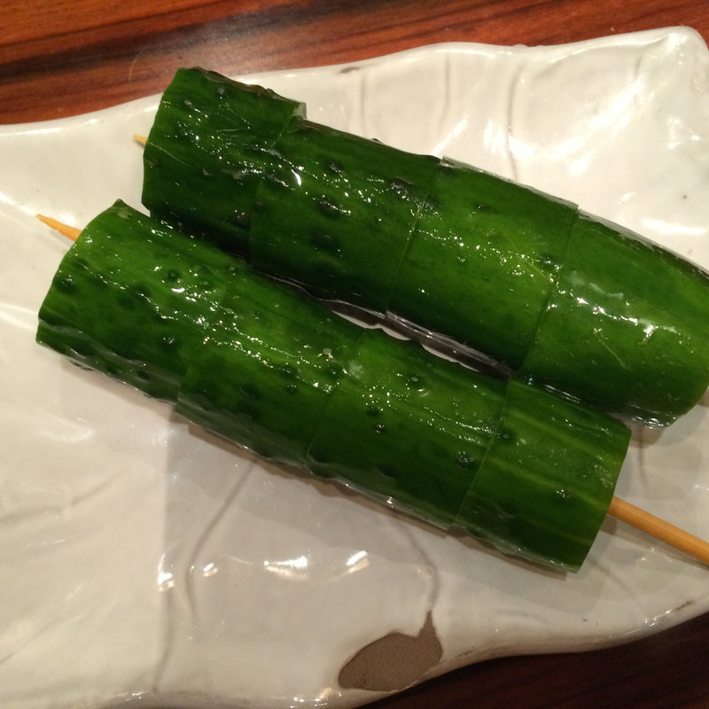 浅漬けきゅうり串(やきとり家 すみれ 高田馬場店)