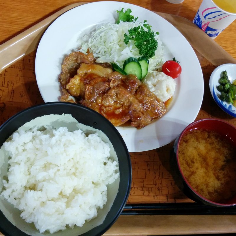 はまポークしょうが焼き定食(オージーヒルグリルレストラン)