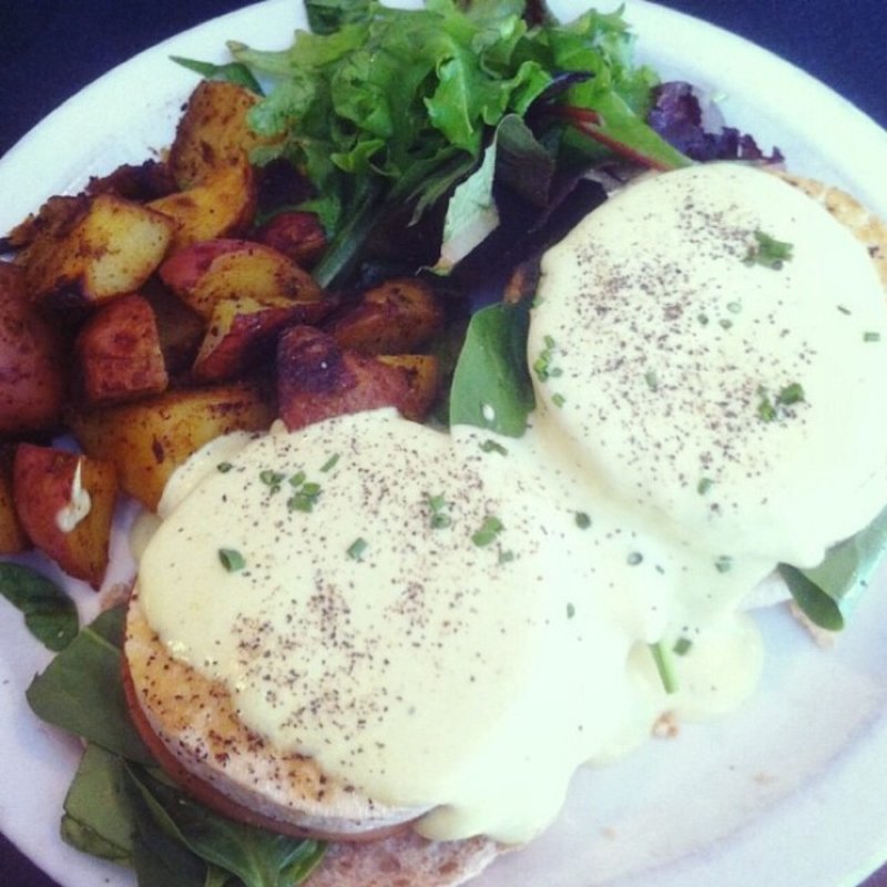 TOFU BENEDICT(CHAMPS FAMILY BAKERY)