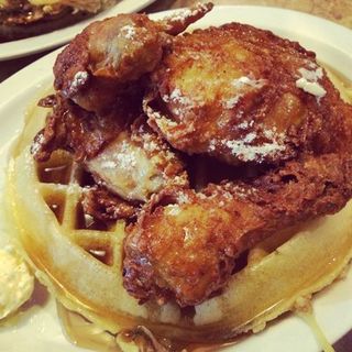 Fried Chicken & Waffles(Brownstone Diner )