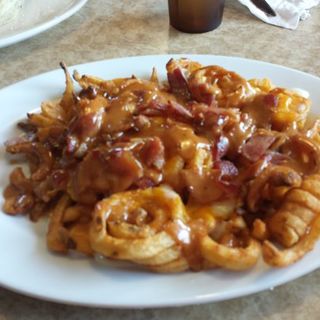 Brownstone Fries - Curly Fries with bacon, cheddar, mozzarella and tangy bbq or ranch(Brownstone Diner )