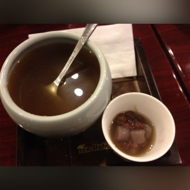 Red bean soup w Taro balls(Tea station)