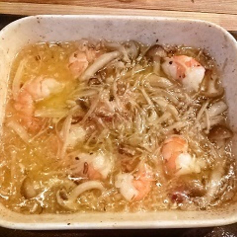 魚介のアヒージョ（えび）(淡路牛とワイン パパーレ（Papale） 御影)