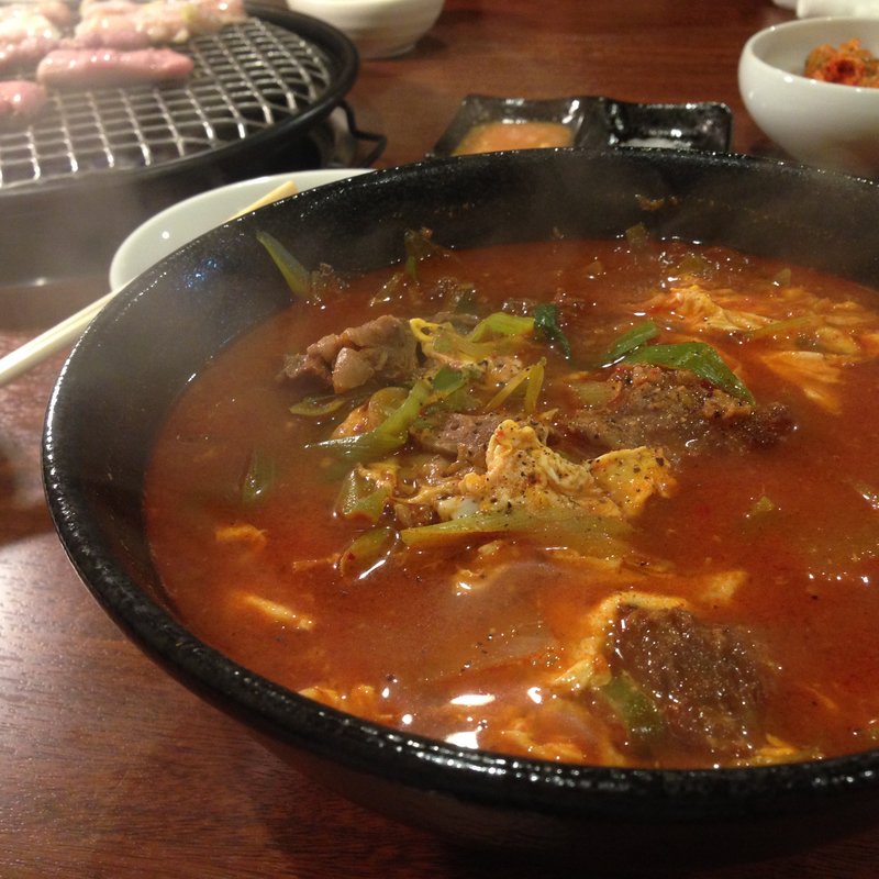 ユッケジャンクッパ(焼肉 三水苑 東口店 （サンスイエン）)