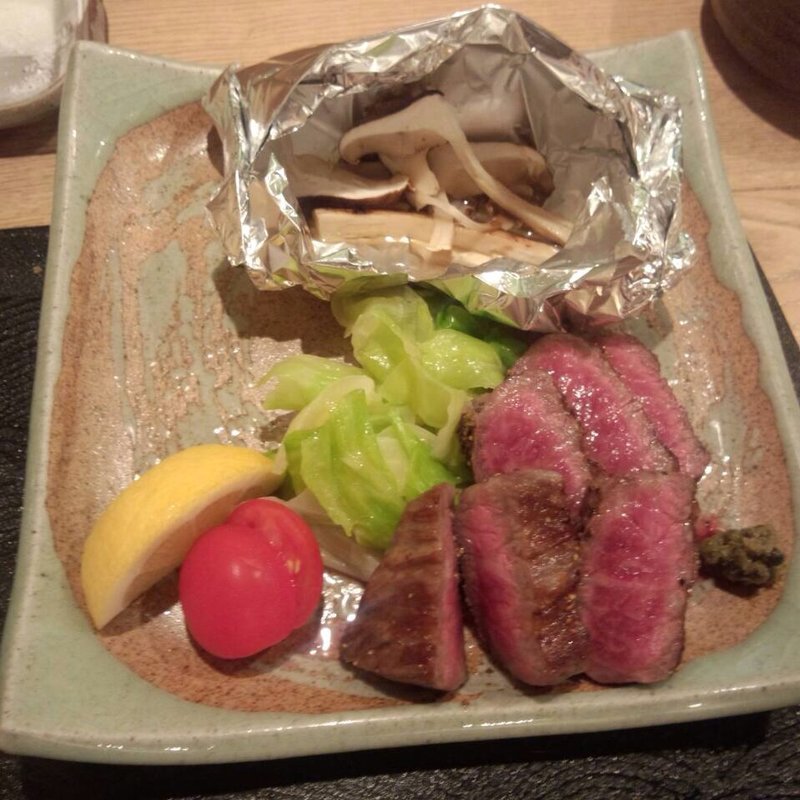 松茸と仙台牛の盛り合せ(東日流旬彩しみず)