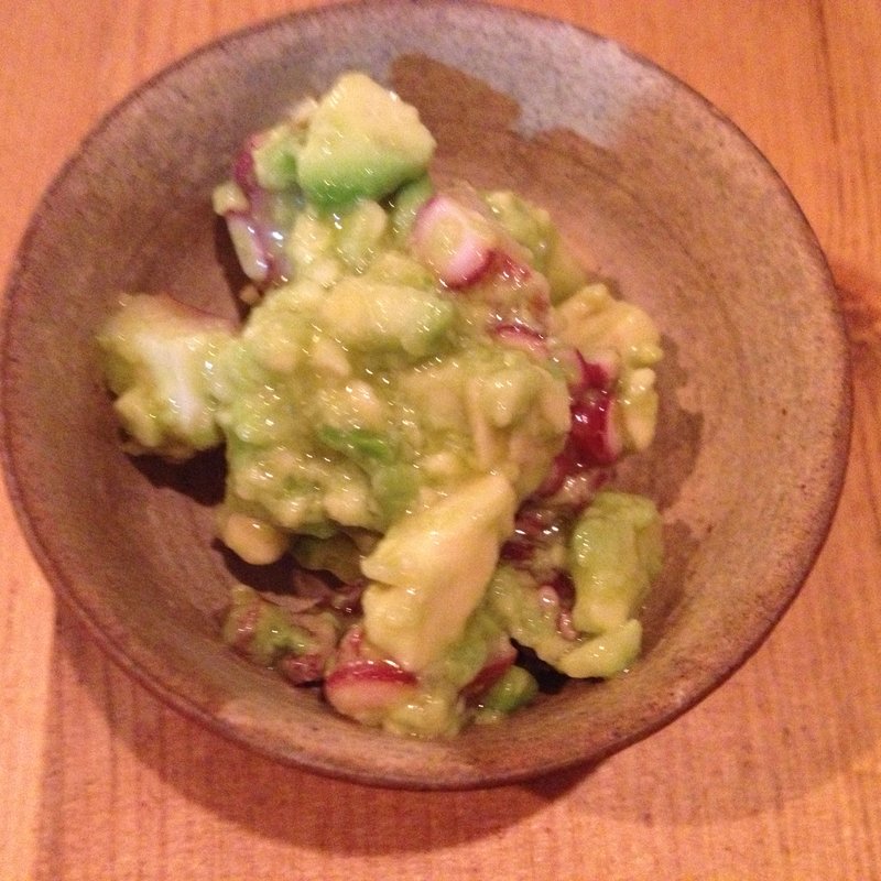 蛸とアボカド(オーツキ食堂)
