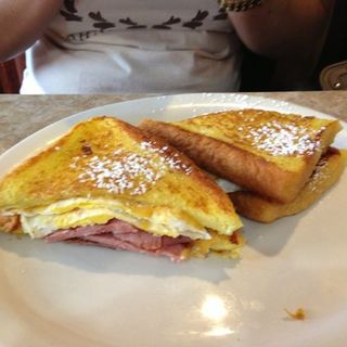 Jersey French toast(Brownstone Diner )