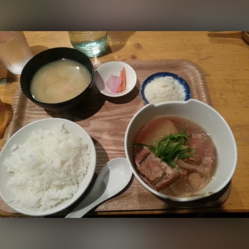 角煮定食(IZAKAYA MEW)