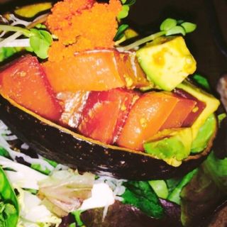 Tuna Avocado Salad(IZAKAYA MEW)