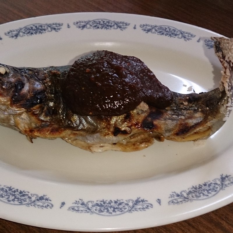 ニジマス田楽焼き(ホテル新山釣堀)