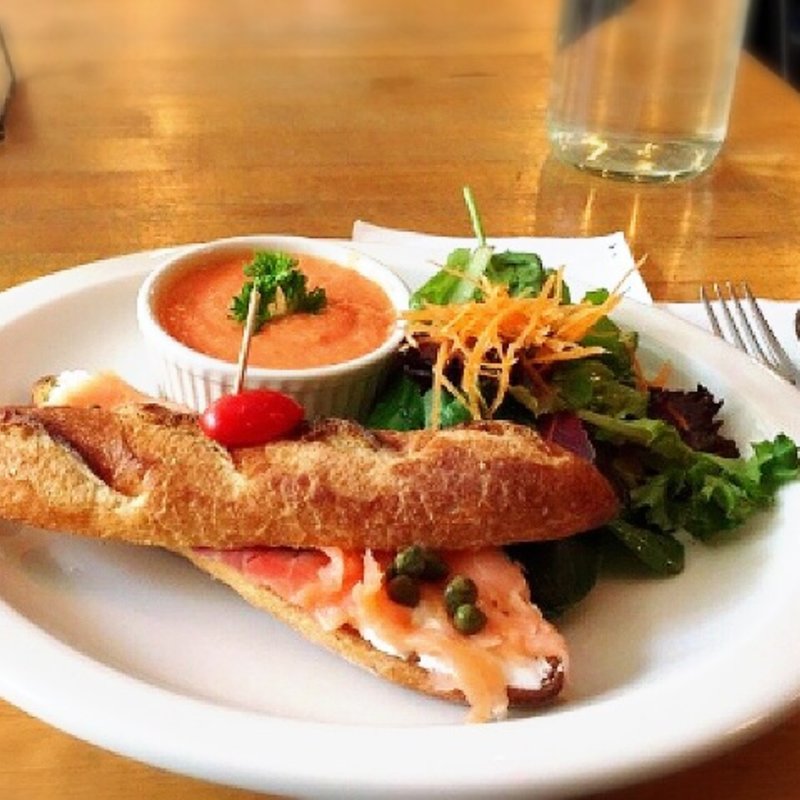 Smoke Salmon Sandwich(CATSWALL)