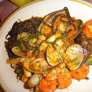 Squid ink seafood pasta(Sabrina’s Restaurant)