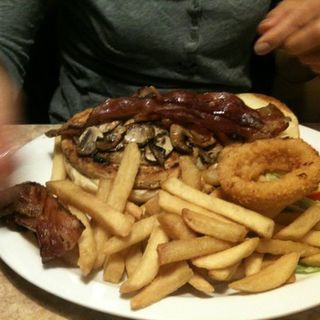 Alpine Turkey Burger(Brownstone Diner )