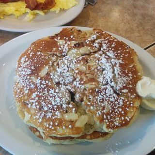 Pancake of Almonds, pecans, and cashews(Brownstone Diner )