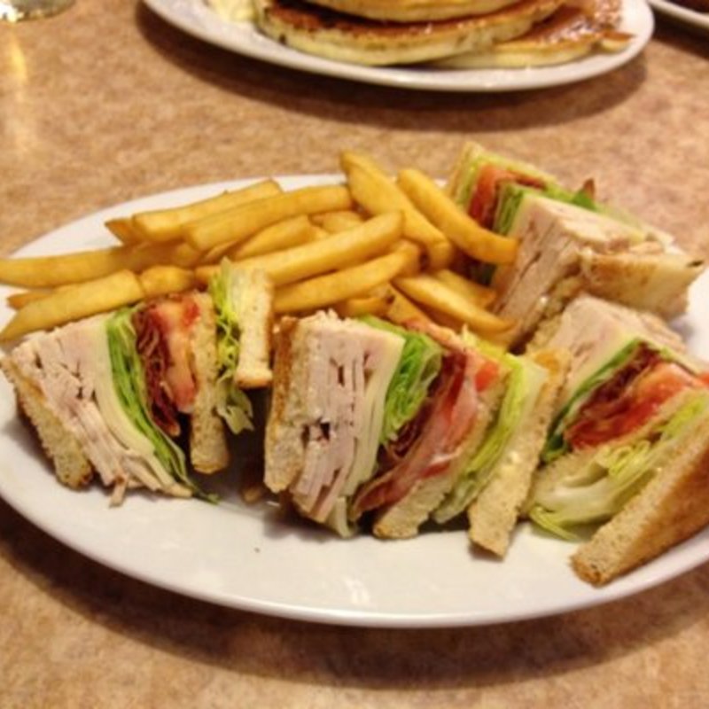 Newport Club Sandwich(Brownstone Diner )