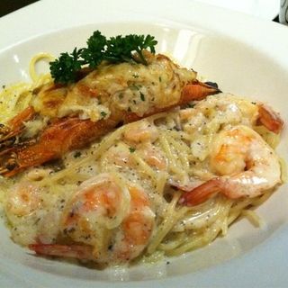 Trio shrimp spaghettini(Anytime Cafe)
