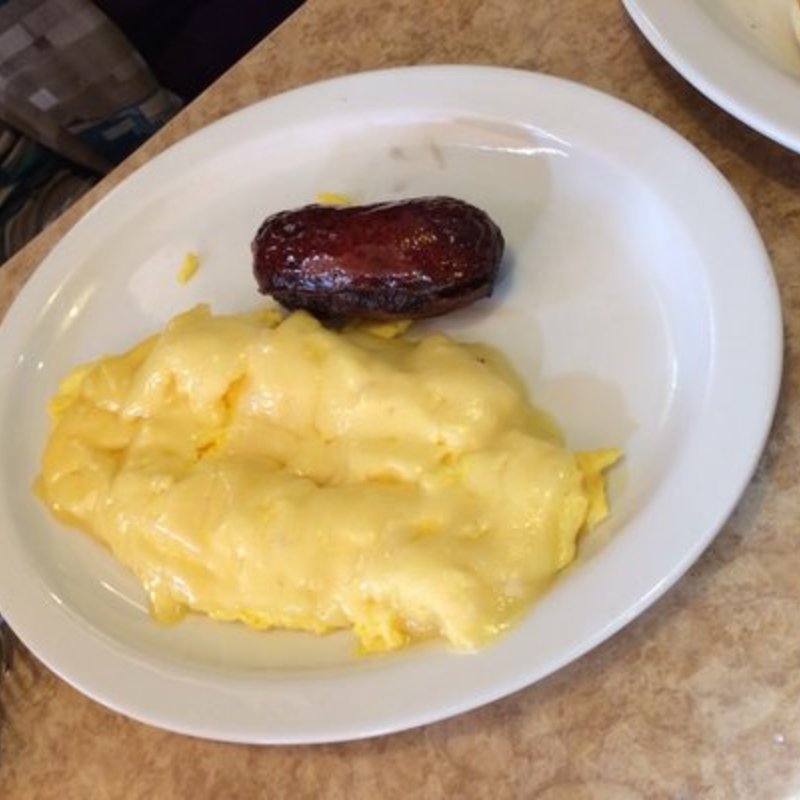 cheese omlet with sausage(Brownstone Diner )