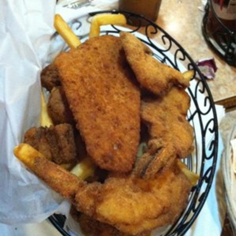 Fisherman's platter(Brownstone Diner )