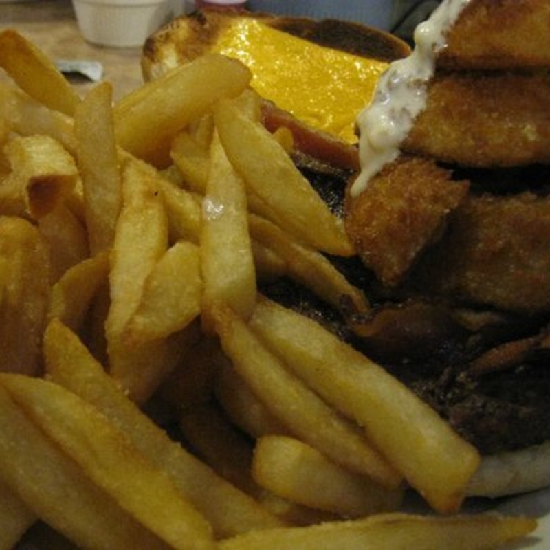 Brownstone Supreme Burger(Brownstone Diner )