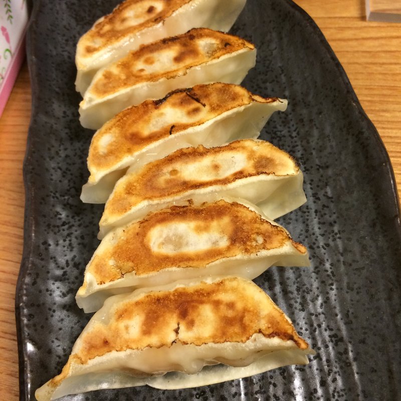 ギョーザ(ごとん )