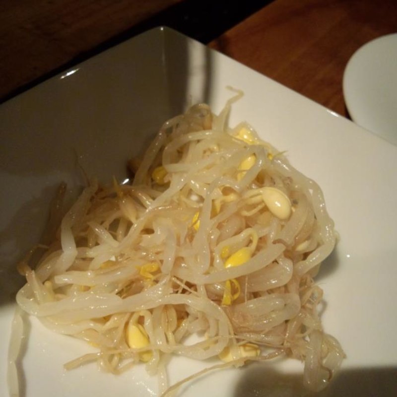 もやし(ホルモン専門店　十八番)