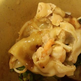 えびワンタン(キュウ伍牛肉麺)
