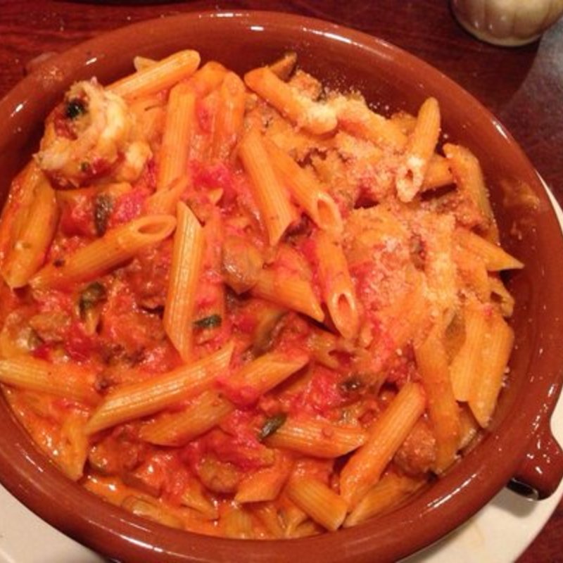 Penne a la vodka with prosciutto and onions(Trattoria La Sorrentina)