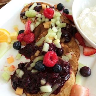 Delicious Swedish pancakes(Tang　Contemporary Cafe)