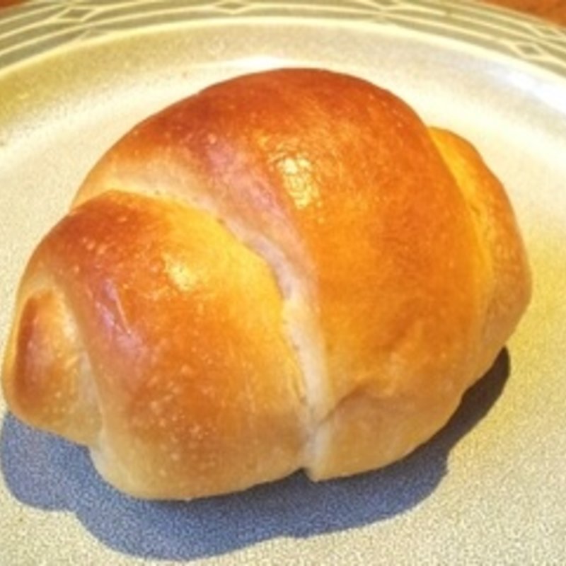 ミルクロール(Cafe Bibliotic Hello! （カフェ ビブリオティック ハロー！）)