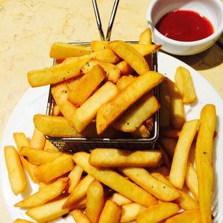 ポテトフリッツ(ビアカフェ ブルッグスゾット日本橋 コレド室町2店)