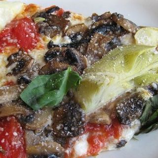 fungi + artichoke pizza(Trattoria La Sorrentina)