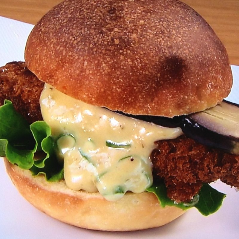 まぐろカツのわさびソース(ムッシュ シゲ )