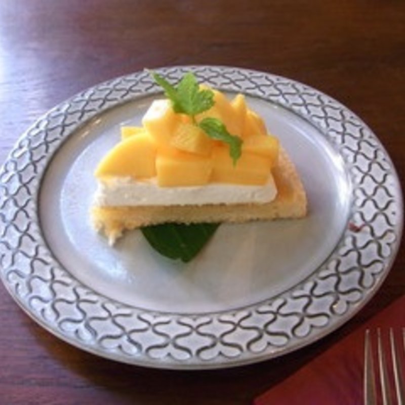 フルーツタルト(Cafe Bibliotic Hello! （カフェ ビブリオティック ハロー！）)