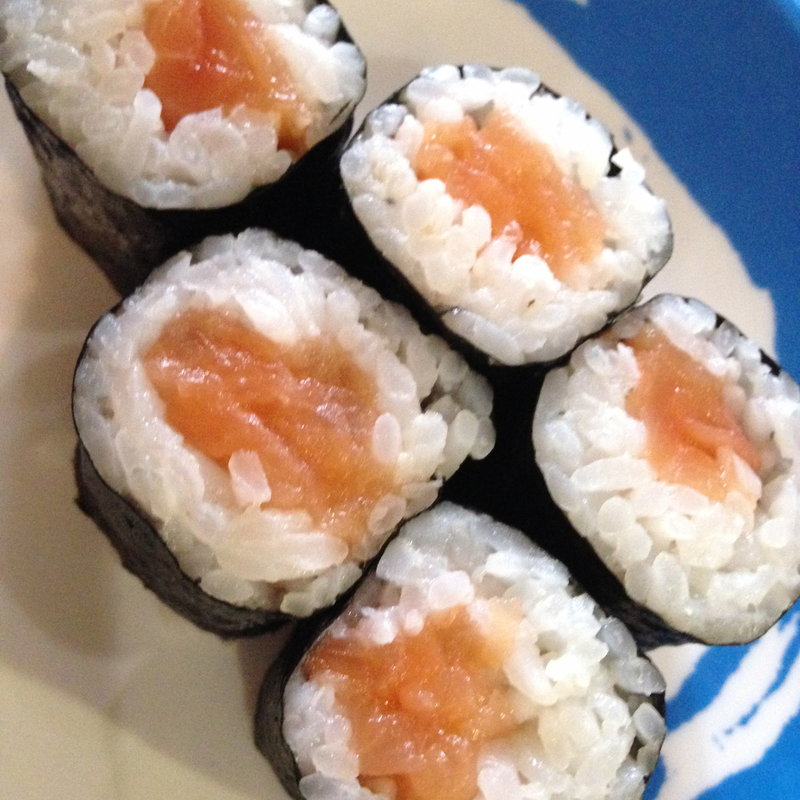 mini roll salmon(SUSHIMI)