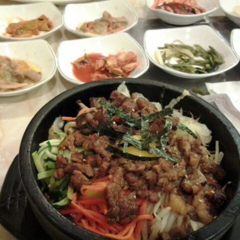 Kalbi dol sot bi bim bap(Million Restaurant)
