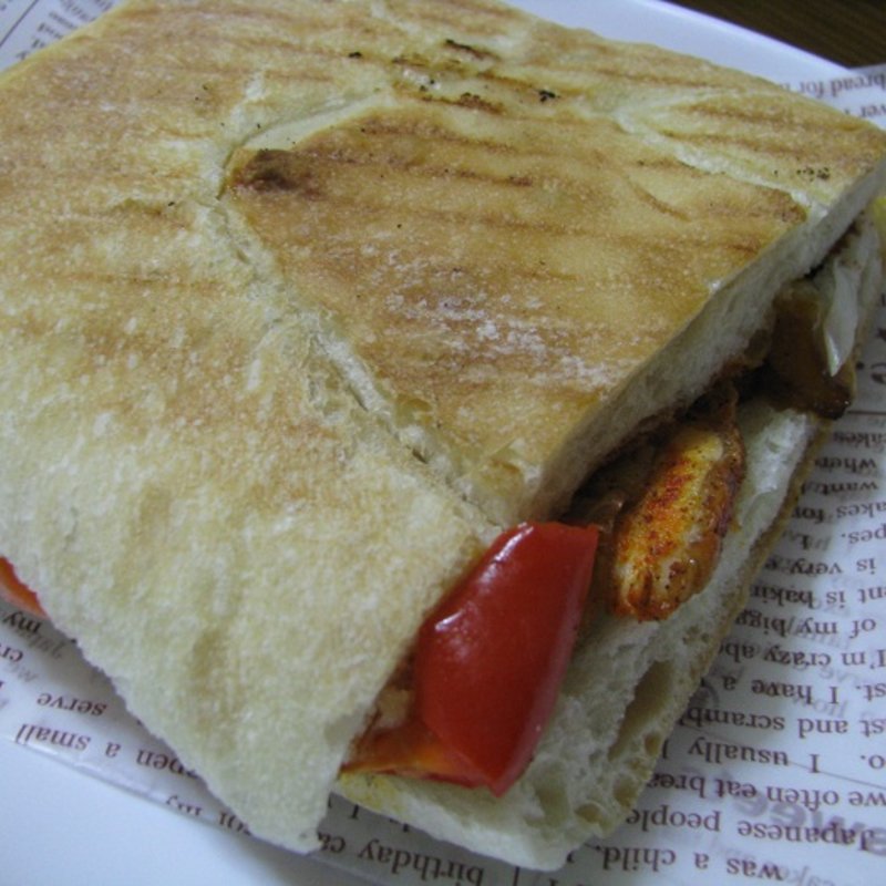 ホットサンド　タンドリーチキン(インダストリー （INDUSTRY）)