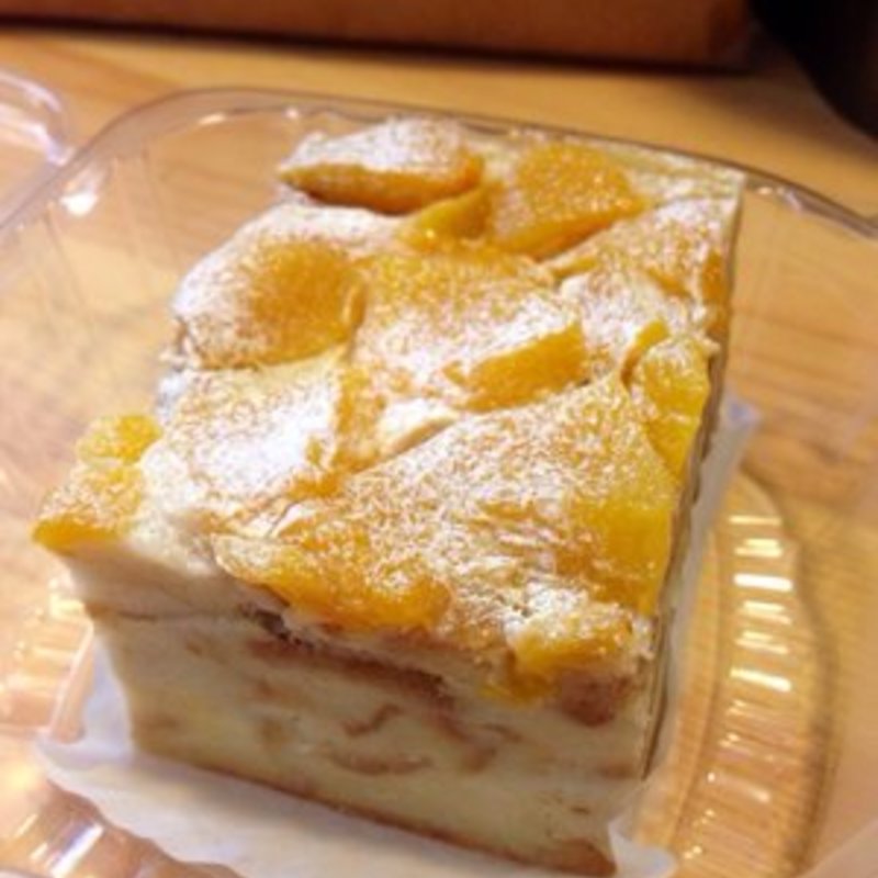 Peach bread pudding(Downtown Coffee)