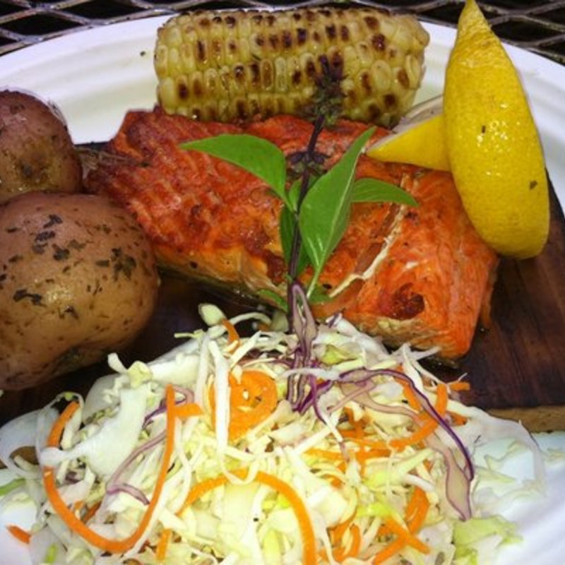 Cidar Plant Salmon(Aloha Center Cafe)