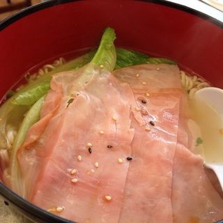 Ramen and ham(Hot Gossip Cafe)