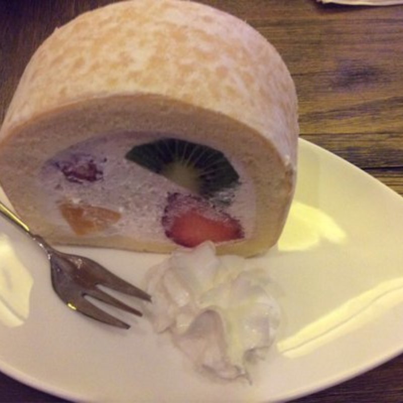 Fruit Cream Roll(Panya)
