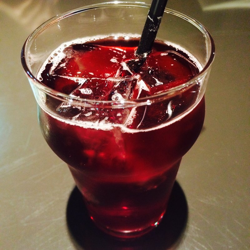 自家製ハイビスカスのソーダ(フェネトレ )