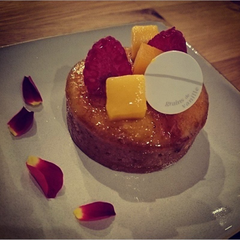 タルト(グラン・ヴァニーユ （grains de vanille）)