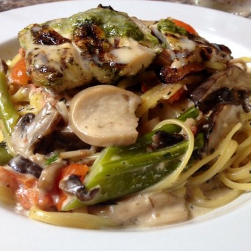  Pesto Chicken Carbonara(HASR Bistro)