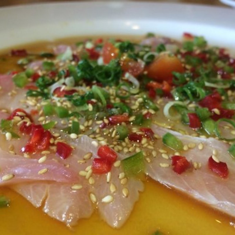 Hamachi(California Beach Rock N’ Sushi)