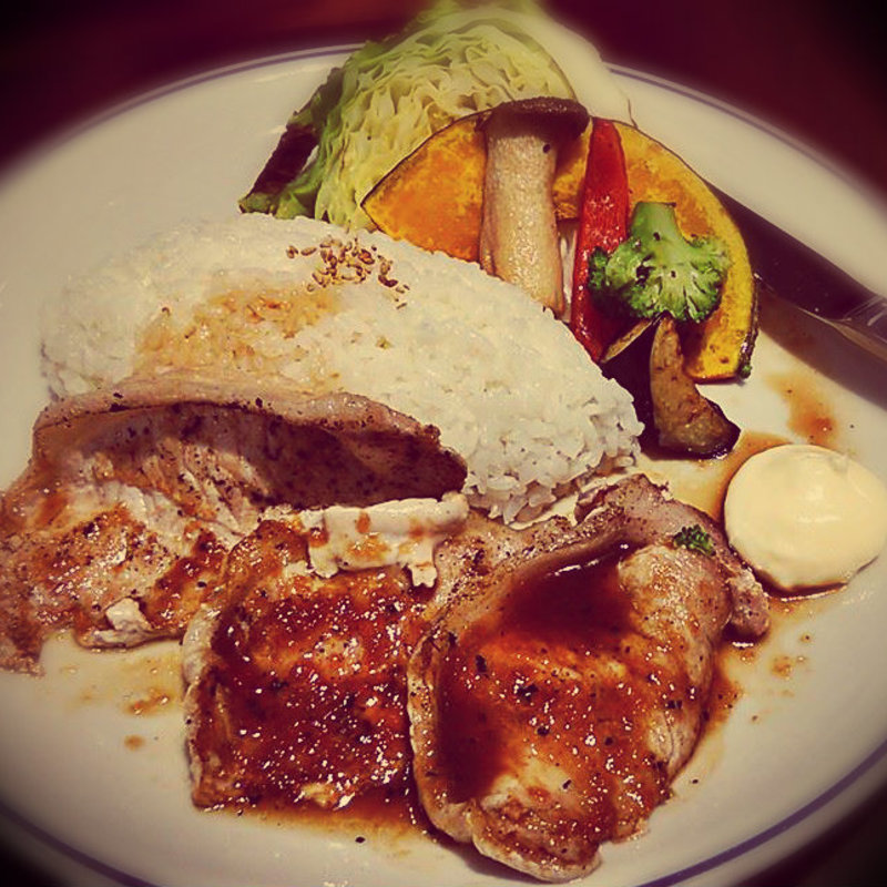 彩野菜と豚の生姜焼きプレート(スワン食堂 μプラット金山店 )